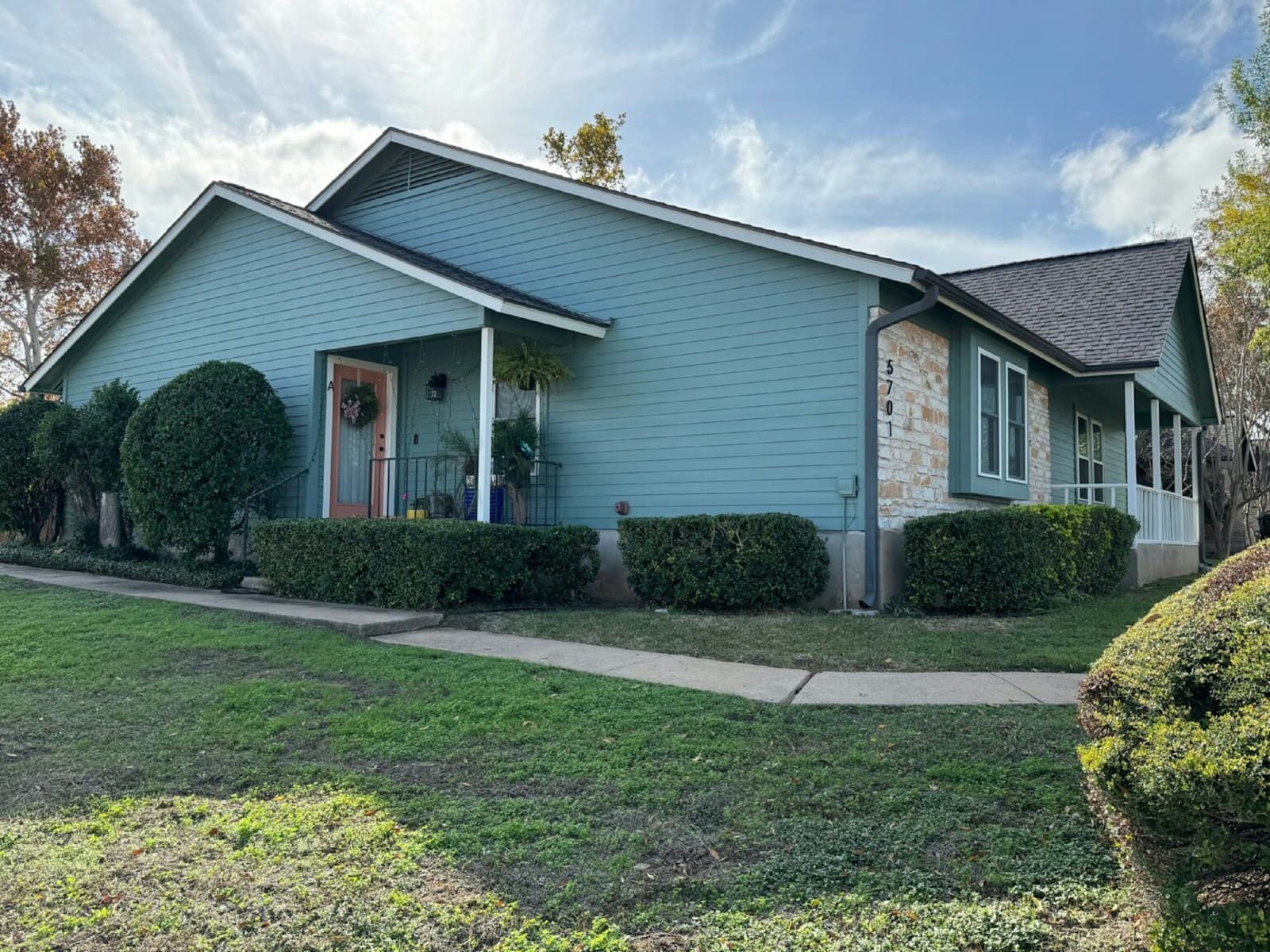 Siding Installation & Repair in Katy, Texas by Jerrys Roofing